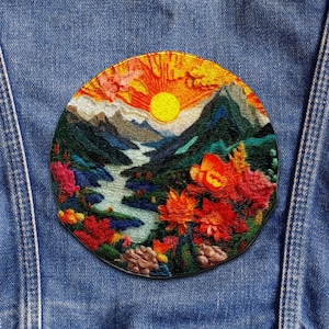 Parche de flores silvestres para planchar o coser, ideal para mochilas, ropa, chalecos, chaquetas vaqueras, sombreros, insignias de ramo de flores, montañas, naturaleza, ríos y sol.
