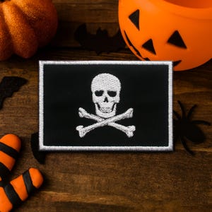 Skeleton Skull & Bones Jolly Roger Pirate Flag Patch Embroidered Iron-On Applique for Vest Jacket Jeans Clothing Backpack, Halloween, Biker