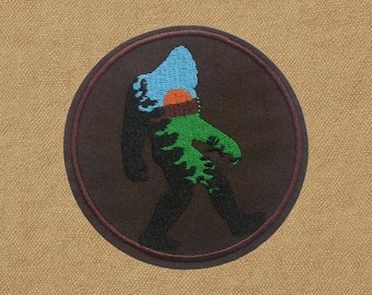 Bigfoot Patch/Iron On Patch/Paranormal Badge/Cryptid Creature Patches/Embroidered Sew-On Applique for Clothing, Jacket, Backpacks/Myth Gift