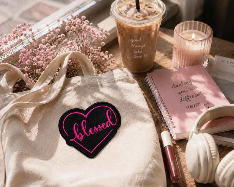 Hartpatch/roze tekst gezegend/opstrijkpatch/positief opbeurend bericht/christelijk cadeau/geborduurde opnaaistenen appliqué voor kleding vest rugzak afbeelding 4
