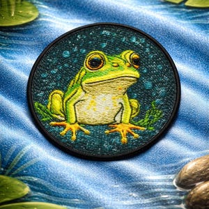 Frog Patch/Iron-On Patch/Nature Badge/Ponds & Lakes/Sew-On Applique for Clothing Jacket Backpack Hats/Amphibian Lover Gift/Wildlife Gifts