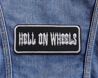 Naszywka Hell on Wheels z haftowanym cytatem motocyklisty, aplikacja z humorem motocyklisty na kurtkę, kamizelkę, plecak, odzież punkrockową