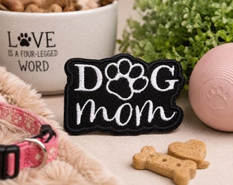 Dog Mom Patch/Iron-on Patch/Text Patch/Animal Badge/Family Pet Gift/Embroidered Sew-On Applique for Clothing Vest Backpack/Animal Lover Gift