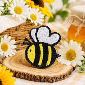 Bumble Bee Patch/Iron-on Patch/Garden Insects & Flowers/DIY Crafts/Honey Bees/Embroidered Sew-On Applique for Clothing Vest/Jacket Backpacks