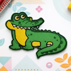 Cute Alligator Patch/Iron-On Patch/Kids Patches/Wild Animals Badge/Nature & Reptile/Everglades Park/Embroidered Sew-On Applique for Clothing