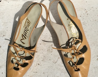 VINTAGE 1950 LEATHER PUMPS, honey, size 35.5