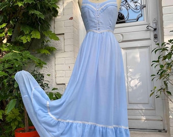 VINTAGE LONG DRESS CandiI Jones, California