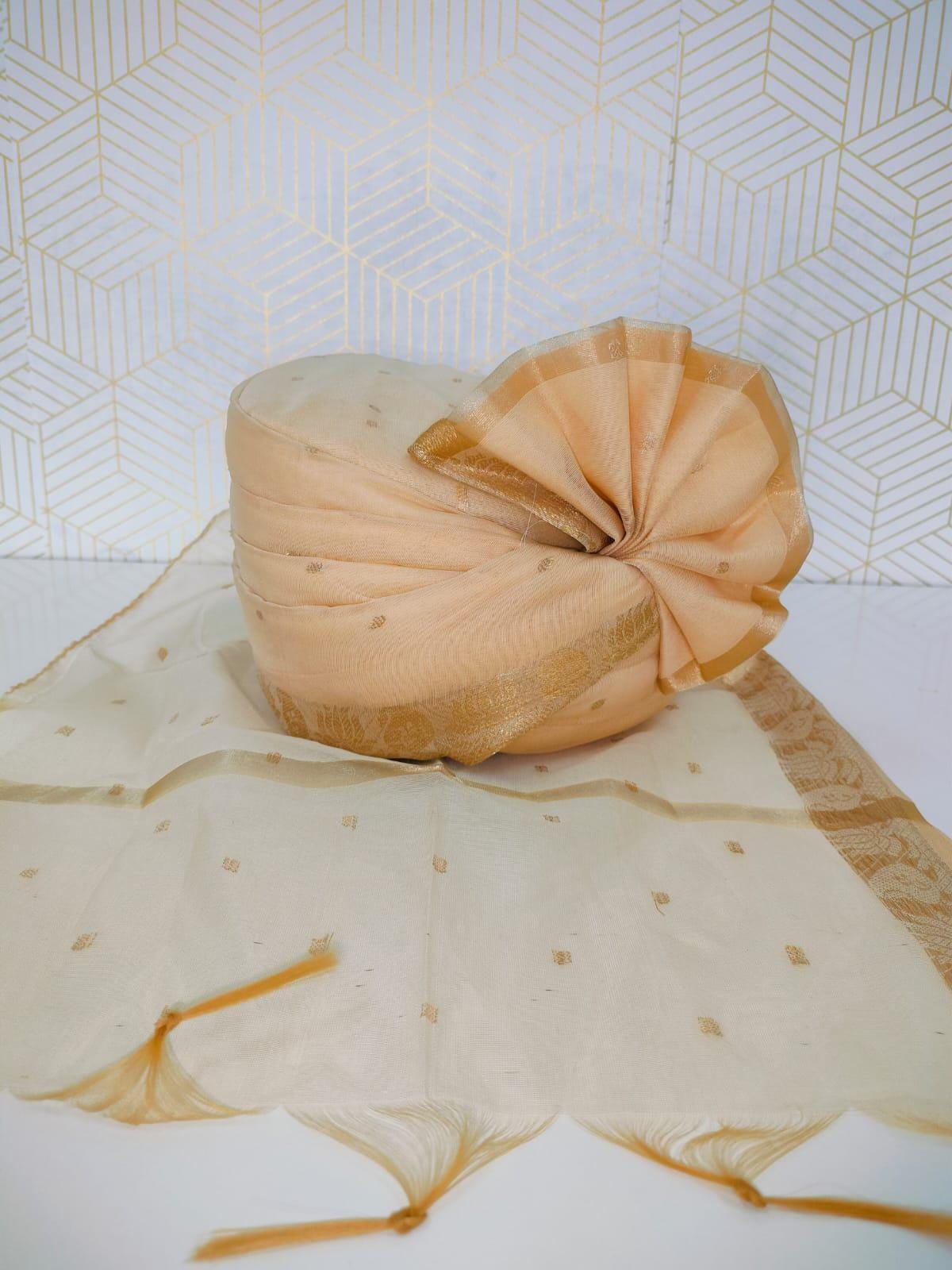 Unisex Baraati Turban/Safa Wedding Pagdi for Festivals, Pagdi, Holi,Navratri Garba (Gold)