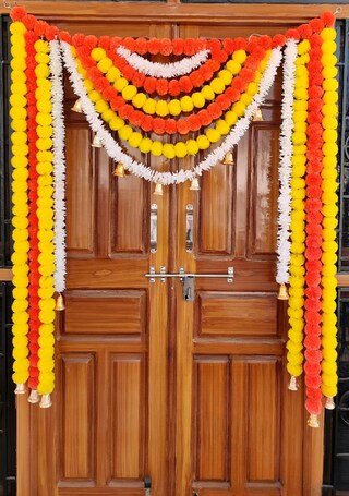 Ghirlanda Porta Decorativa Indiana Con Fiori Di Calendula Artificiali – Toran Pendente Con Perle (Giallo E Arancione) 38x6 Pollici Per Matrimoni, Diwali, Festività