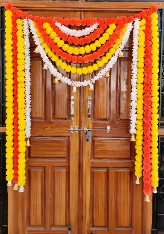 Ghirlanda Porta Decorativa Indiana Con Fiori Di Calendula Artificiali – Toran Pendente Con Perle (Giallo E Arancione) 38x6 Pollici Per Matrimoni, Diwali, Festività