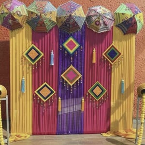 9 fot Haldi Mehndi-set, gardin, tofsar och paraplykit för bröllopsdekoration och bakgrund