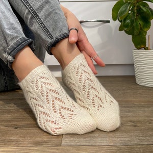 Knitting pattern Ankle Spring Gentleness socks