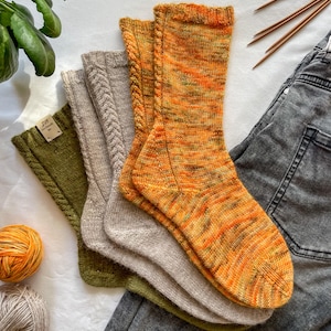 Set of 2 knitting patterns, beginner’s friendly, boot socks pattern, hand knit pattern, think socks, Top / cuff down socks pattern, mid calf