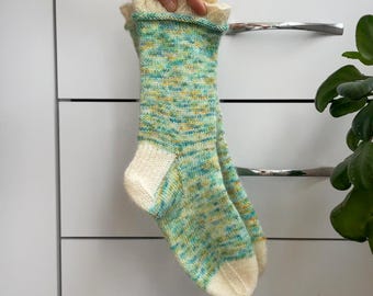 Hand-Knit Ruffle Socks – Soft Mohair Blend – Pastel Wool Socks for Women – Size EU 38–39 / US 8–9 – One of a Kind Cozy Gif