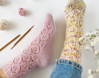 Knitting pattern, cute wool socks, alpaca wool, lace socks, easy patterns, handmade sock pattern, beginners friendly, DPNs methods