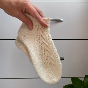 Knitting socks in the round