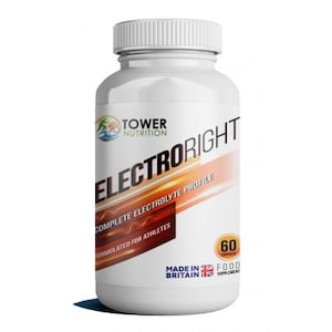 Puede incluir: Botella blanca con una etiqueta roja y naranja que dice "ELECTRORIGHT COMPLETE ELECTROLYTE PROFILE FORMULATED FOR ATHLETES" y "TOWER NUTRITION". La botella tiene una tapa blanca y una etiqueta que dice "60 CAPSULES FOOD SUPPLEMENT MADE IN BRITAIN".