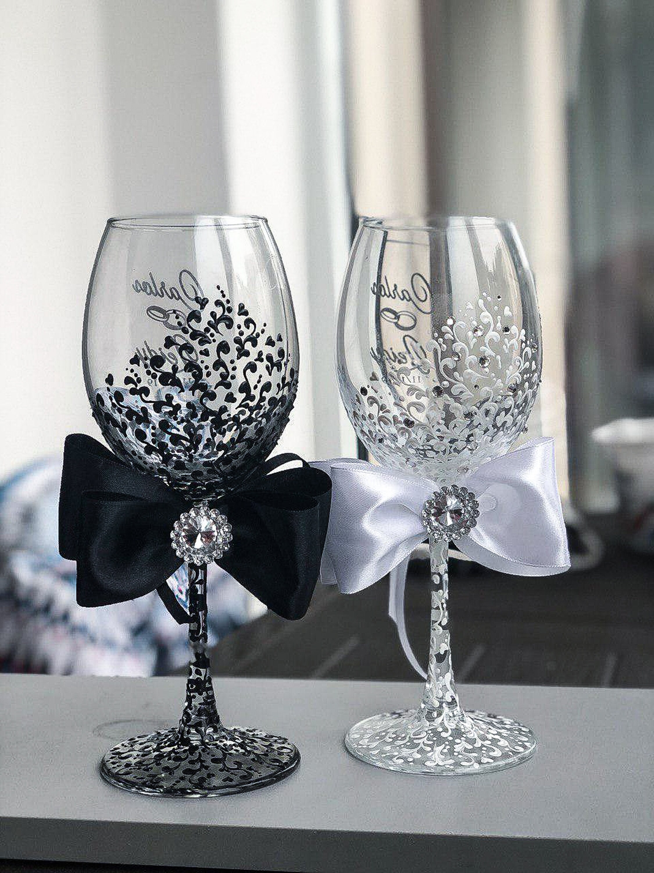 Black and White Wine Glasses Wedding Gift Wine Goblets Bride Etsy