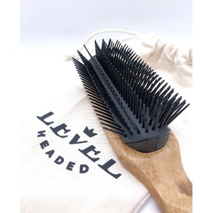 Bamboo Nylon Bristle Delux Brush