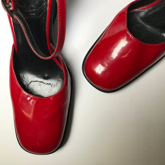 Gucci MARYJANE red shoes