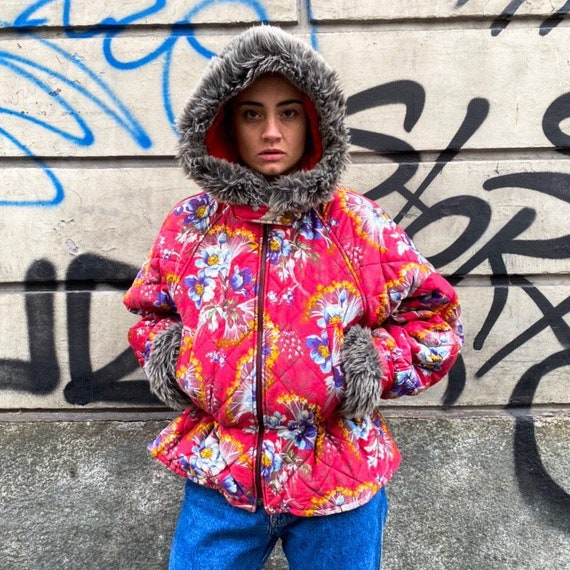 90s Floral Puffer Jacket in Red With Eco -
