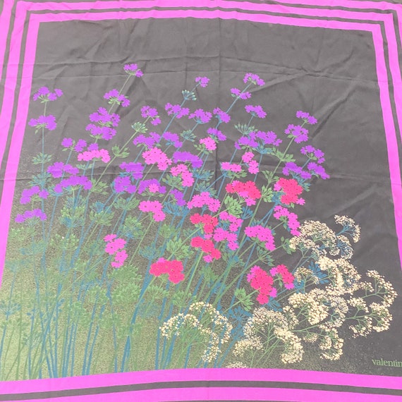 Vintage 90s VALENTINO floral silk magenta foulard - image 4