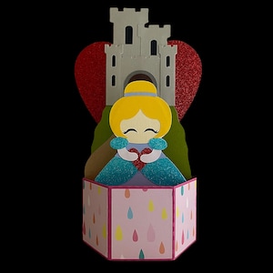 Carte princesse féerique 3d. Carte de vœux pop-up du château. Fête d'anniversaire fille / enfants. Conte de fées / fantastique.