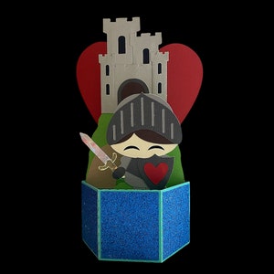 Carte chevalier 3d. Château, épée et bouclier, soldat Pop up carte de voeux. Fête d'anniversaire pour enfants de conte de fées fantastique. Fils/frère.
