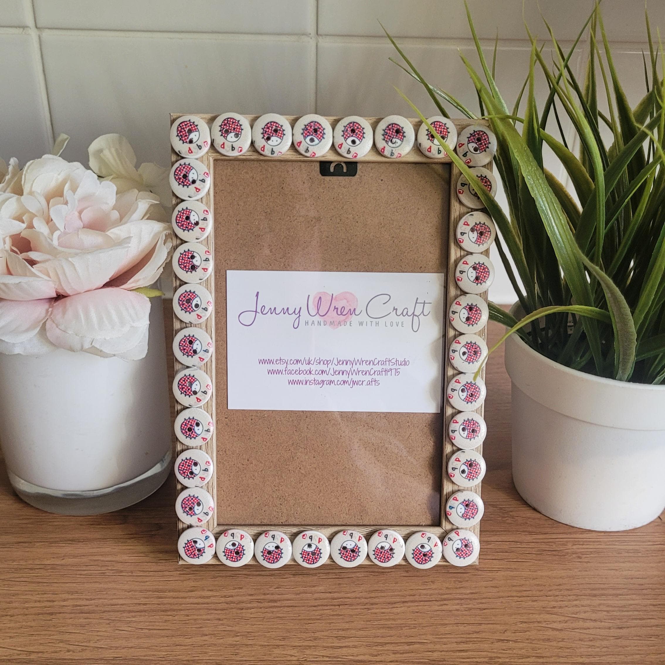 Wooden Ladybird/ladybug Button Frame 4 X 6 Inches - Etsy