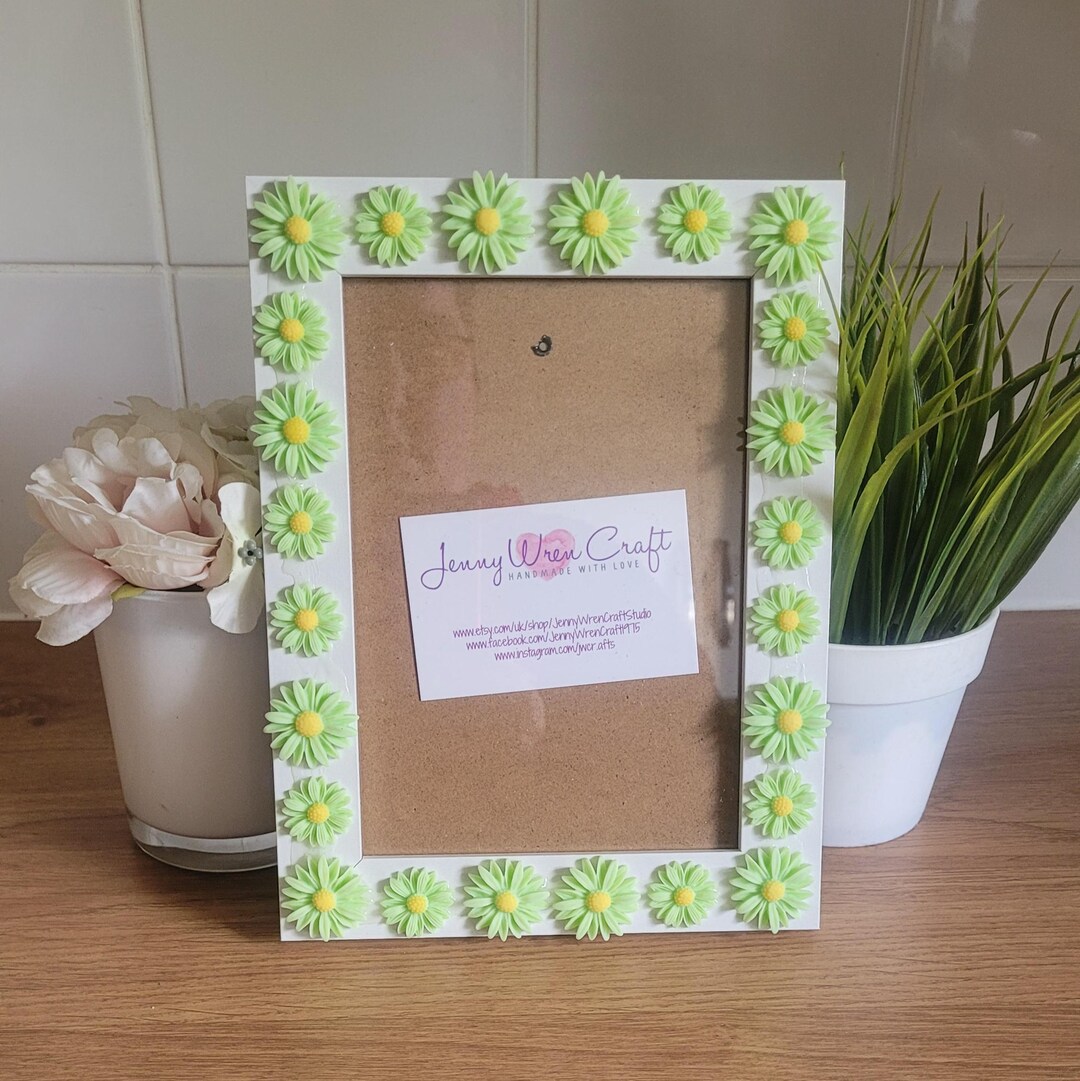 Pale Green Resin Daisy Flat Back Photo Frame 5 X 7 Inches - Etsy