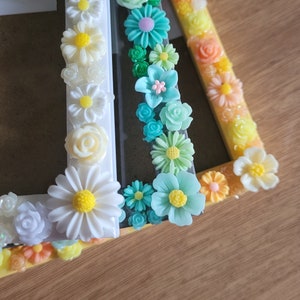 Colourful 3D Resin Flower Photo Frame 4 x 6 inches