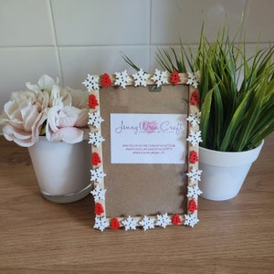 Wooden Red and White Christmas Tree and Snowflake Button Photo Frame 4 x 6 inches