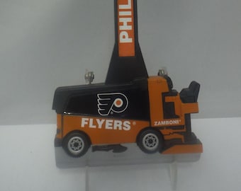 Raspador de hielo Zamboni de los Philadelphia Flyers