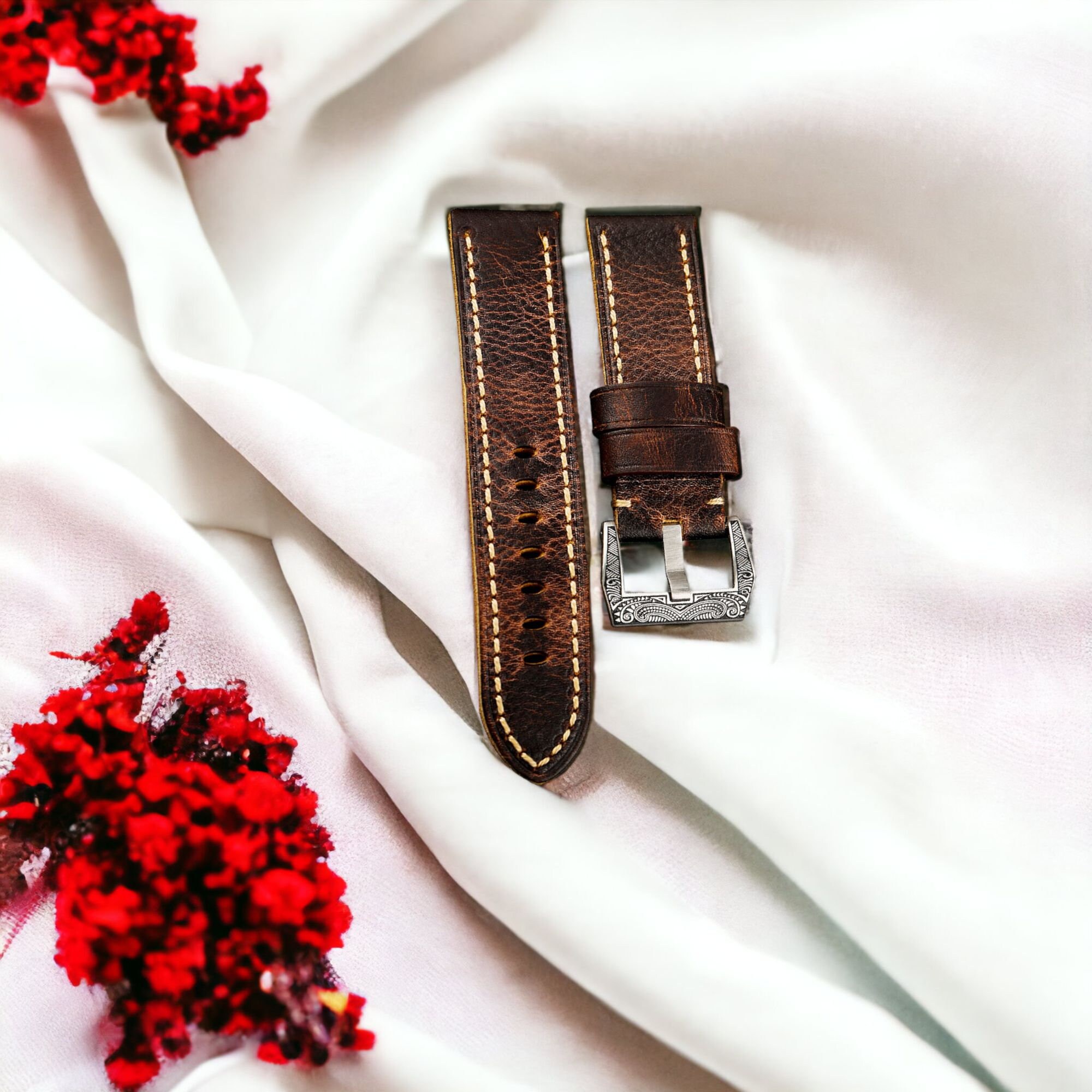 Fashion Wholesale Leather Watch Strap PAM00356_K0013011 main image 1