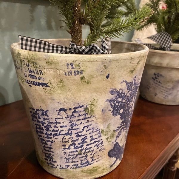 4 AVAILABLE w Plates! 7x7.5 - Cabo Highly FRENCH Country Floral TOILE Terra Cotta Hand Painted Stamped Distressed Decorative Flower Pot!!