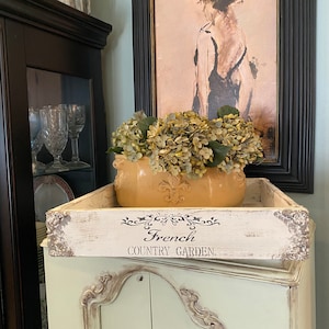 NEW! 1 Ready Ship! 18”x18”x3.5” Stunning French Country French Table Ottoman Display Tray Distressed Box With Fleur Handles & Onlays!!