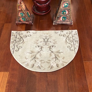 Entry Rug, Door Mat, 1.6x2.5 ft, Oriental Rug, Vintage Rug, Small Rug, Handmade Rug, Turkish Rug, Semicircle Rug, Bathroom Rug, Beige Rug