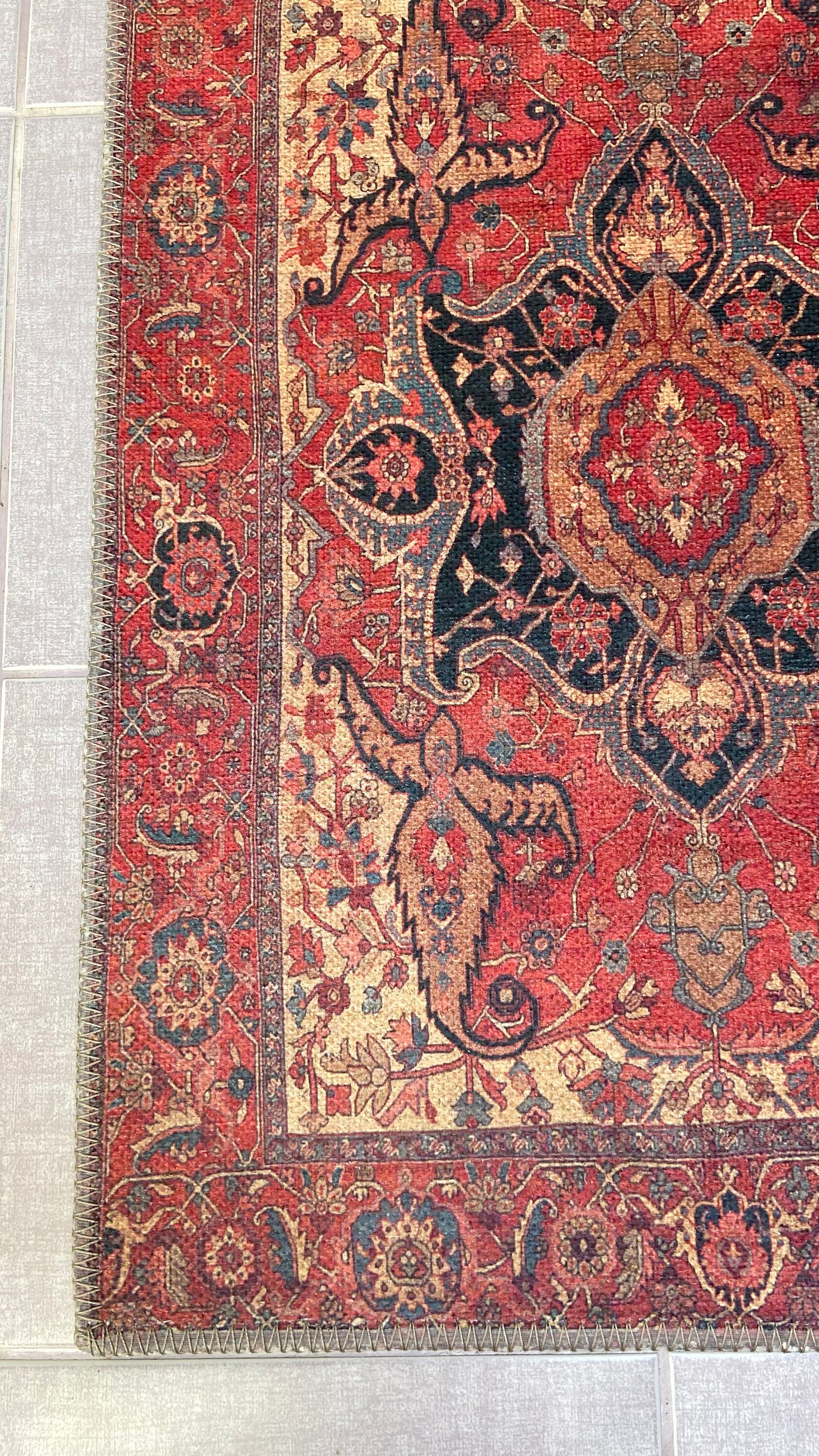 赤いトルコ製小型ラグ（1'9x2'9）：ヴィンテージオリエンタルデザイン