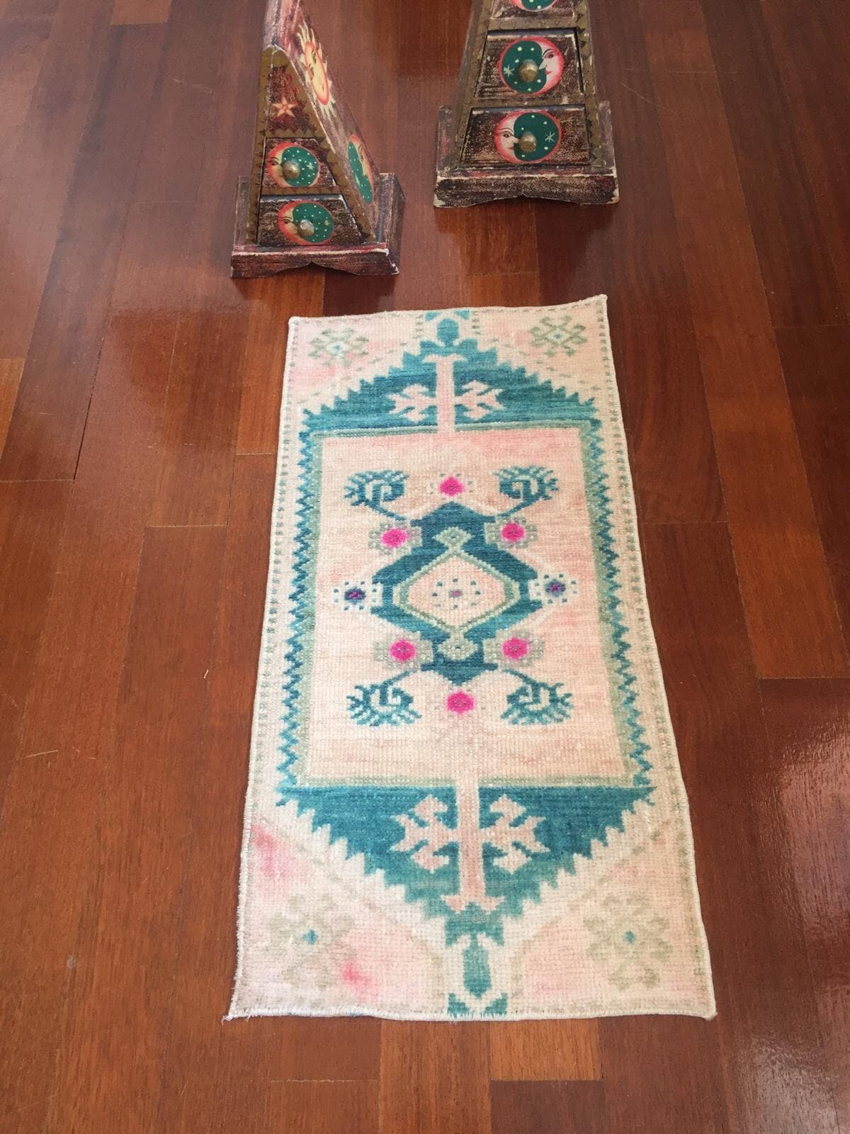 p2-150 bohemian turkish rug free shipping outdoor rug decorative rug small rug bathroom mat vintage faded color rug 1.8 x 2.8 ft