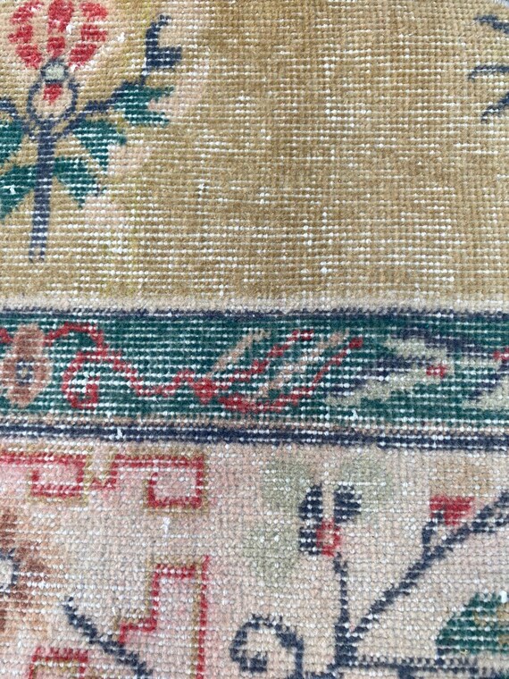 vintageトルコラグ円形ウール75×75 ヴィンテージ半円型トルコラグ：小さなウール花柄ドアマット（1.6 x