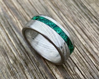 Damascus Steel and Malachite Ring with Side Inlay - Handmade