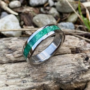 Ring aus grünem Jade und Titan/Edelstahl – Handgefertigt – Jade-Ring – Personalisierbarer Ring