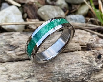 Bague en jade vert et titane/acier inoxydable - Faite main - Bague en jade - Bague personnalisable