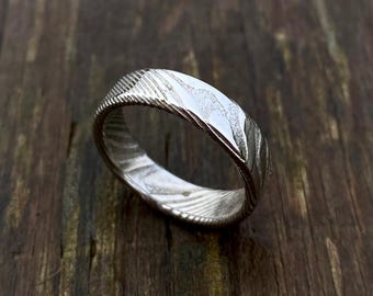Damascus Steel Ring - Handmade Ring - Stainless Steel Damascus Ring - Twisted Damascus Steel Ring - Customizable Ring