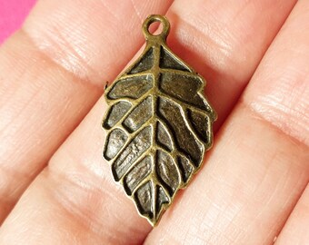 10 pieces Tibetan Style Alloy Pendants, leaf