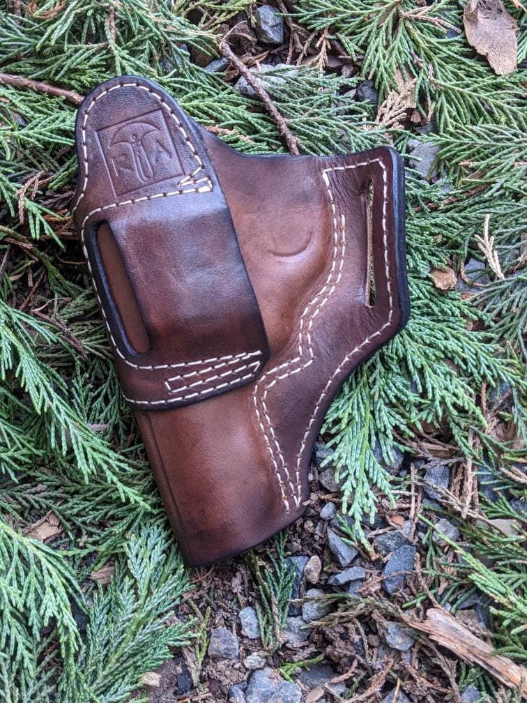 Leather Holster-Avenger Custom Hand-made in USA – M & W Leather