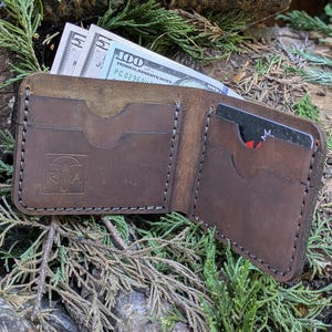 Cartera plegable de cuero Crazyhorse marrón hecha a mano, billetera para hombre hecha en EE. UU.