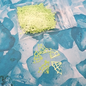 Green Spiderweb Confetti