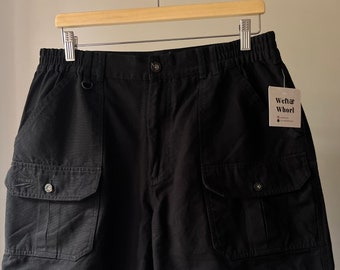 Pantalones cortos cargo negros de la década de 1990 / pantalones cortos neutrales vintage