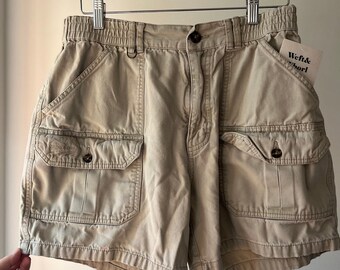 1990s Beige Cargo Shorts | Vintage Neutral Shorts